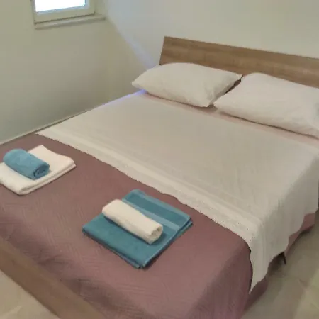 Garija * Rogoznica (Sibenik-Knin)