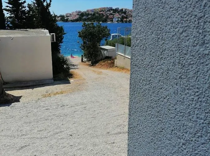 Garija * Rogoznica (Sibenik-Knin)